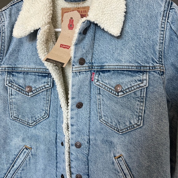 NWT LEVIS SHERPA TRUCKER JACKET - Picture 4 of 6